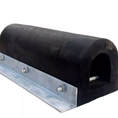سپرهای اسکله قایق لاستیکی مشکی نوع D 300h سایش مقاوم در برابر گلگیرهای بندر دریایی