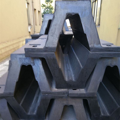 گلگیر لاستیکی قوس دار اسکله 600h برای بارانداز بندری
