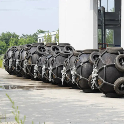 اسکله کشتی اسکله Sts Yokohama Marine Fenders با زنجیر و تایر
