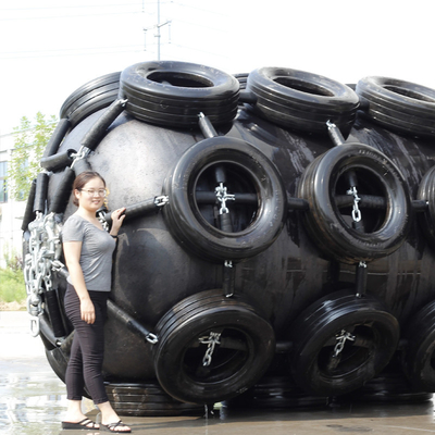 اسکله کشتی اسکله Sts Yokohama Marine Fenders با زنجیر و تایر