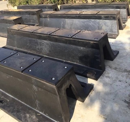 رنگ سیاه لاستیکی طبیعی بادوام قوسی گلگیر برای کشتی های دریایی