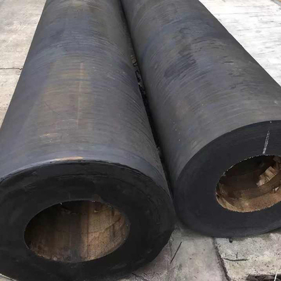 قایق لاستیکی 300x150 فندرهای استوانه ای برای حفاظت از بندر بندر