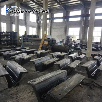 CCS Marine Natural Rubber Arch V Type Fender برای کشتی تا لنگر