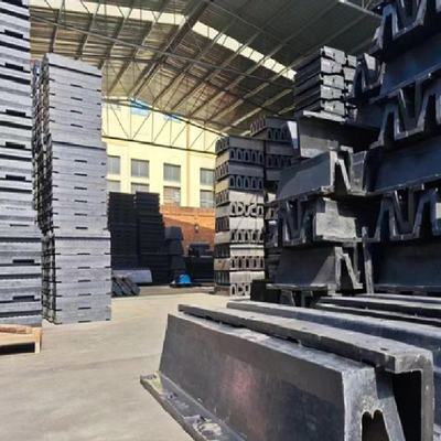 گواهینامه BV نوع V قایق های فندر مواد دریایی لاستیک فندرهای شکل V